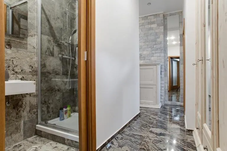 Luxury & Quiet Charming 2Bds Near River - Nek2Nd Prague 0*,