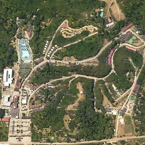 D'leonor Inland & Adventure Park Hotel Davao